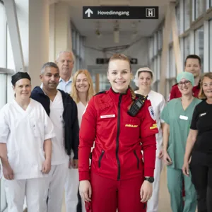 Ansatte i forskjellige uniformer